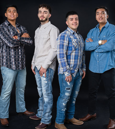 Eslabon Armado ft. Gabito Ballesteros