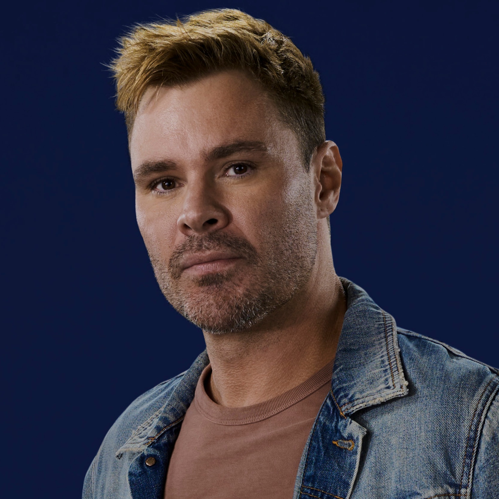 Did Adam Ruzek Gain Weight?  A Look At The Evidence - kmo1hlv