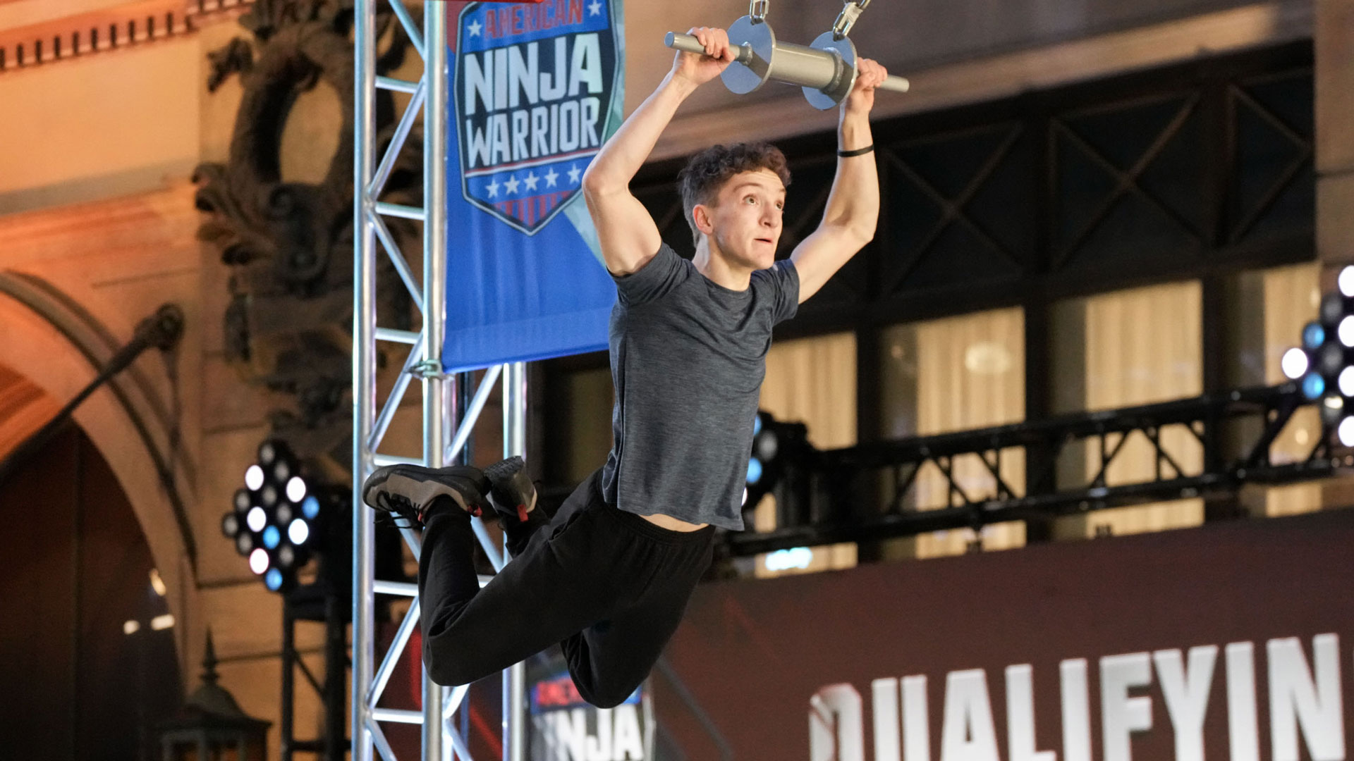 Watch American Ninja Warrior Season 4