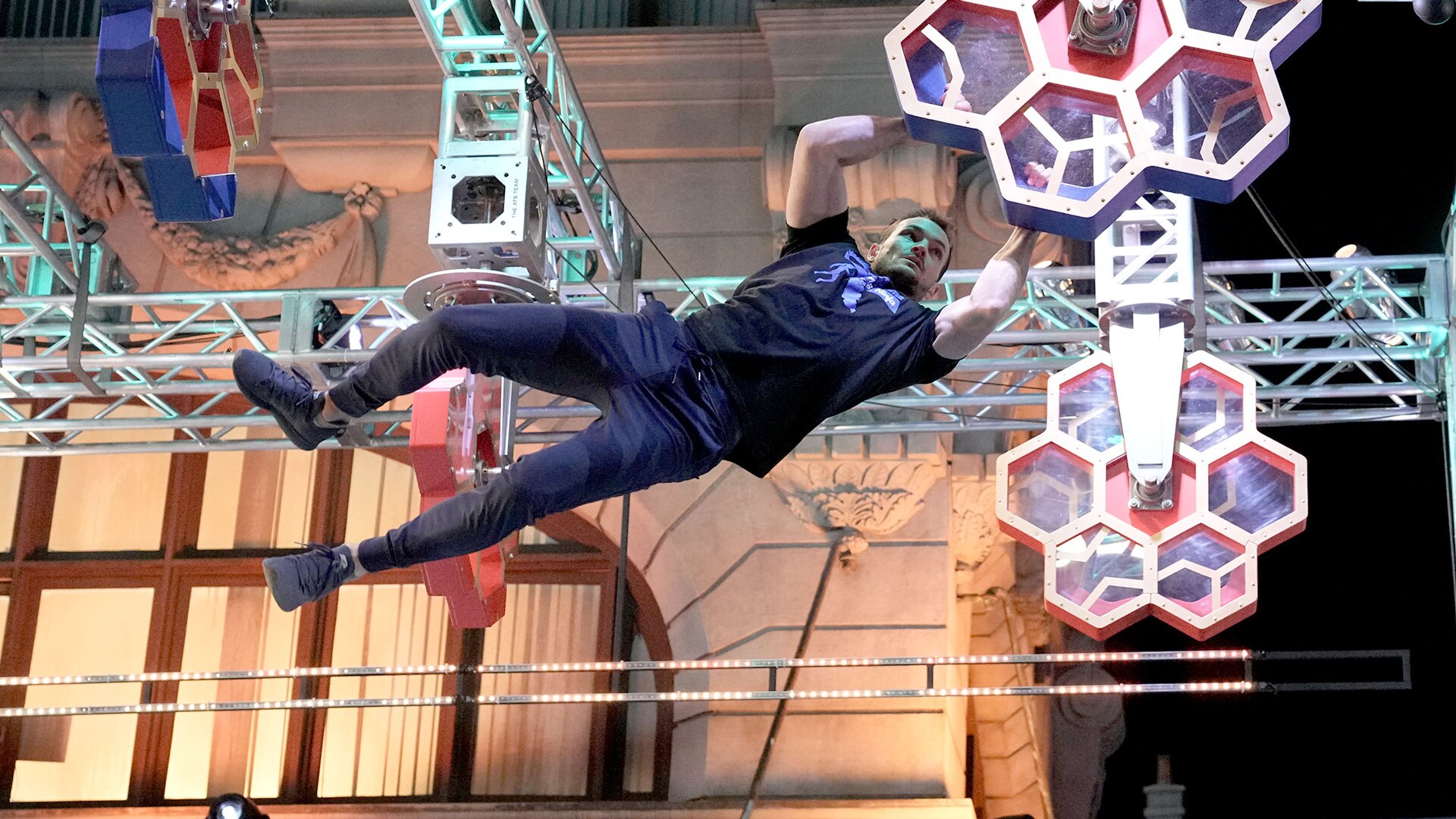 Watch American Ninja Warrior Season 4