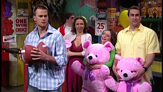 When Tom Brady Hosted Saturday Night Live – Singing, Dancing, Underwear,  and Turbins