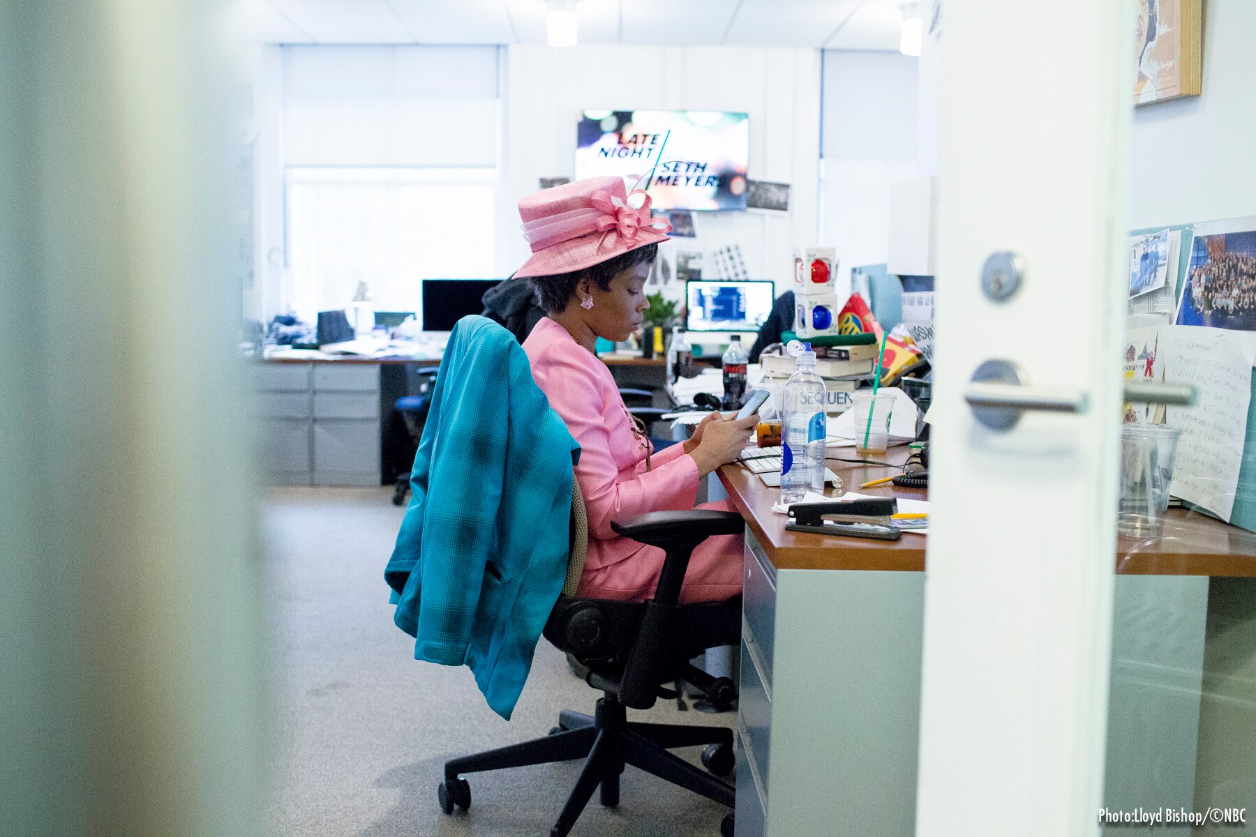 null: From the Set: Shailene Woodley, the Parks and Recreation Cast ...