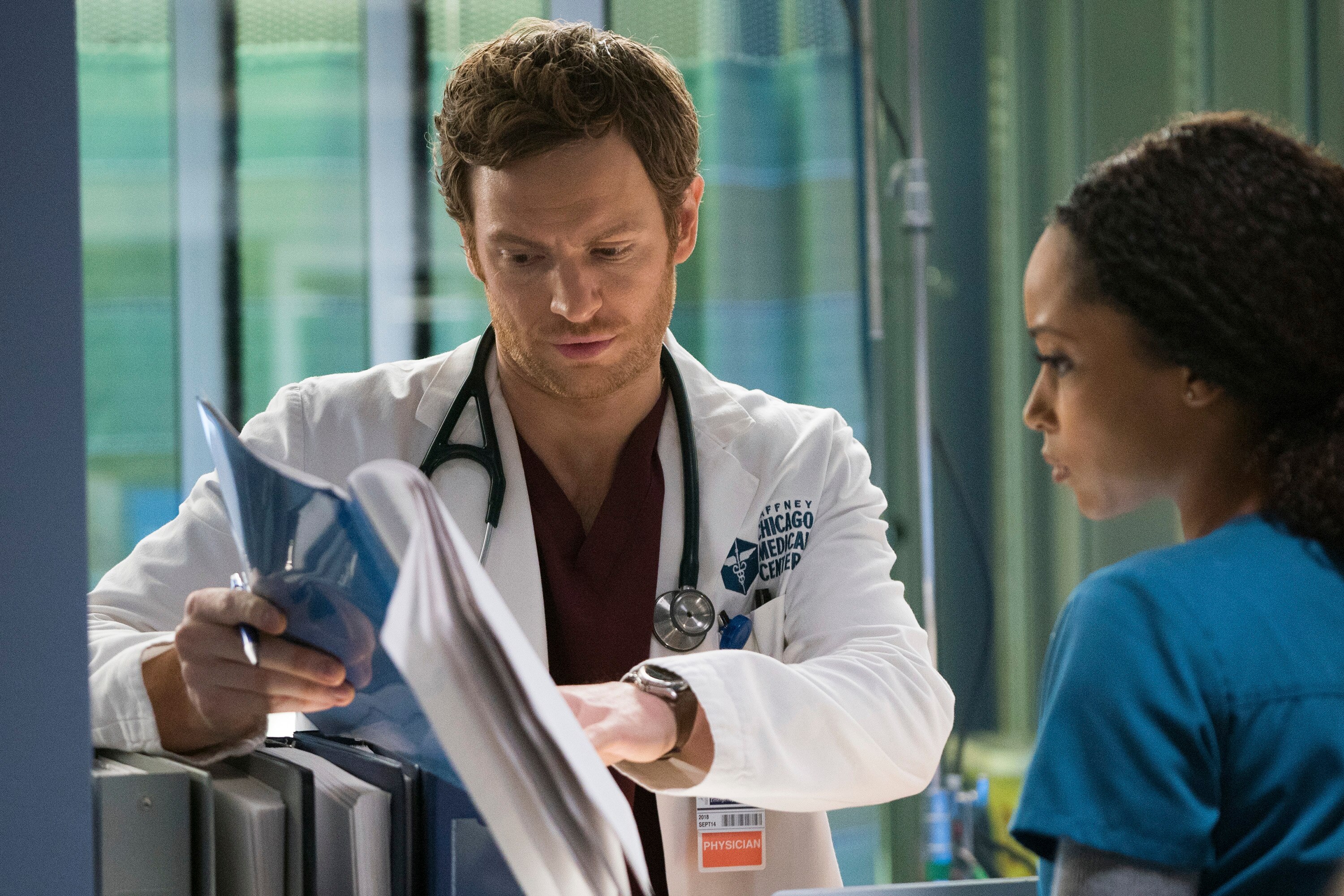 Chicago Med Mirror, Mirror Photo 2981322