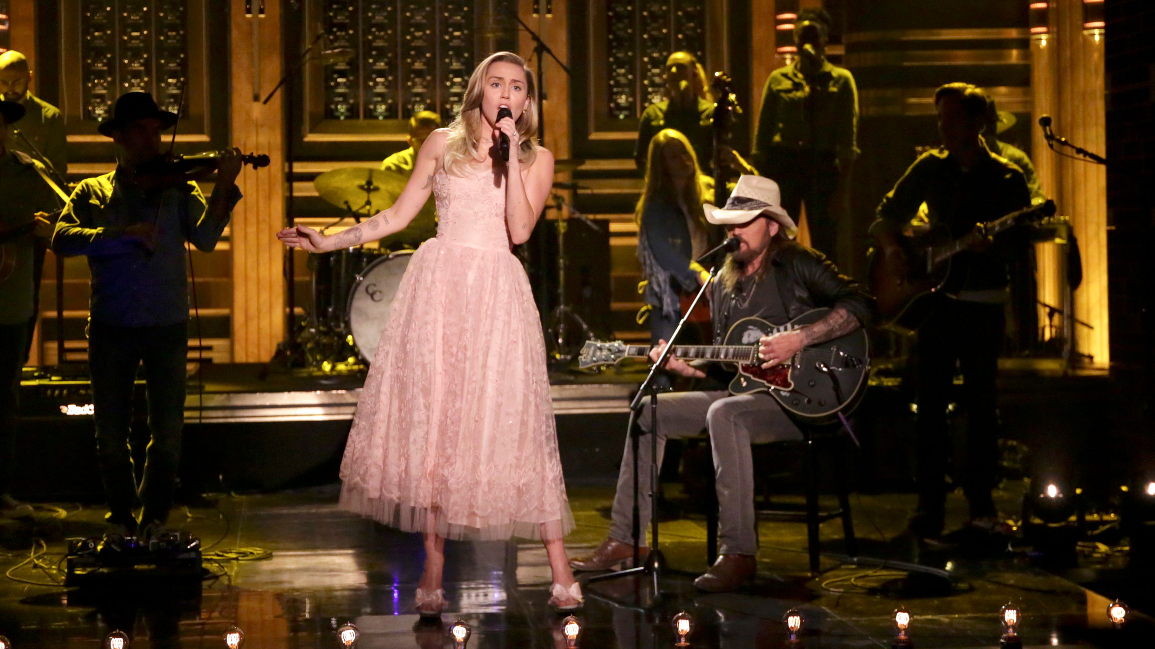Watch The Tonight Show Starring Jimmy Fallon Clip: Gal Gadot, Desus & Mero, Miley  Cyrus - NBC.com