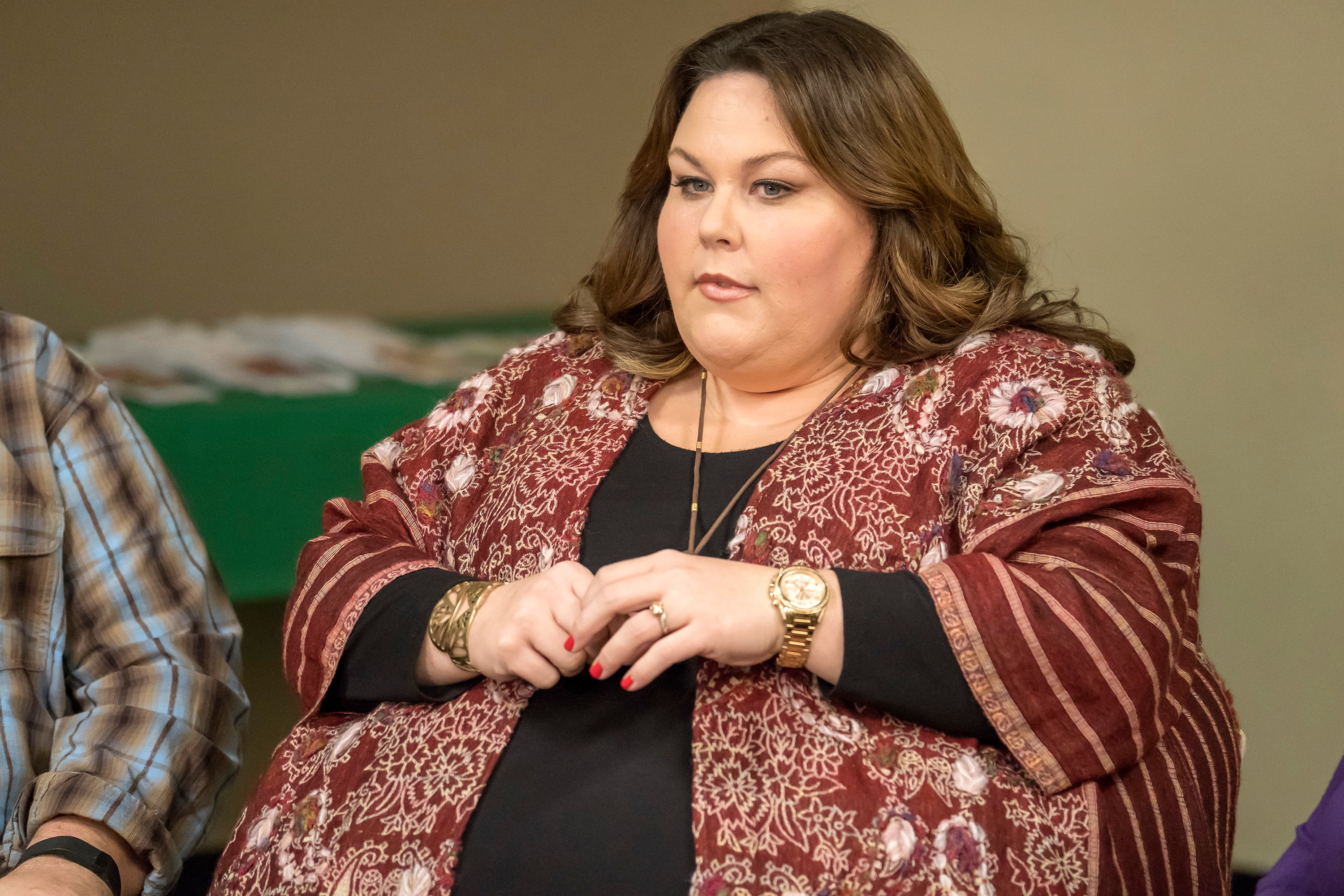 Kate this. Chrissy Metz. Кейт Пирсон. Кейт Пирсон актриса. Кейт Пирсон 2021.