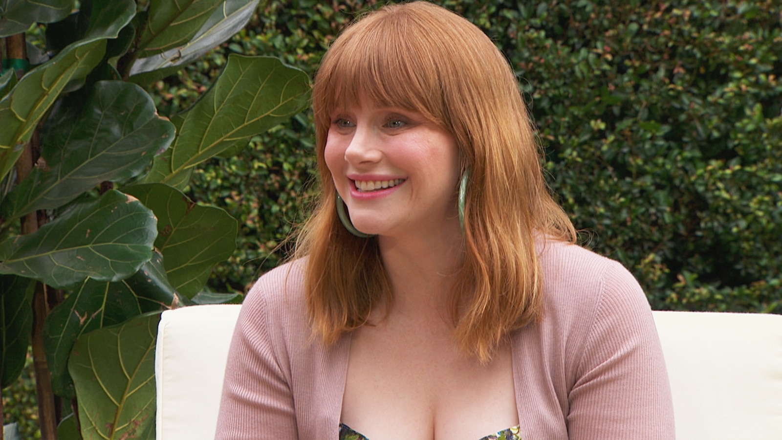 Watch Access Hollywood Clip: Bryce Dallas Howards Dad Ron Howard Spoiled  Chris Pratt Being In The New Jurassic Films - NBC.com