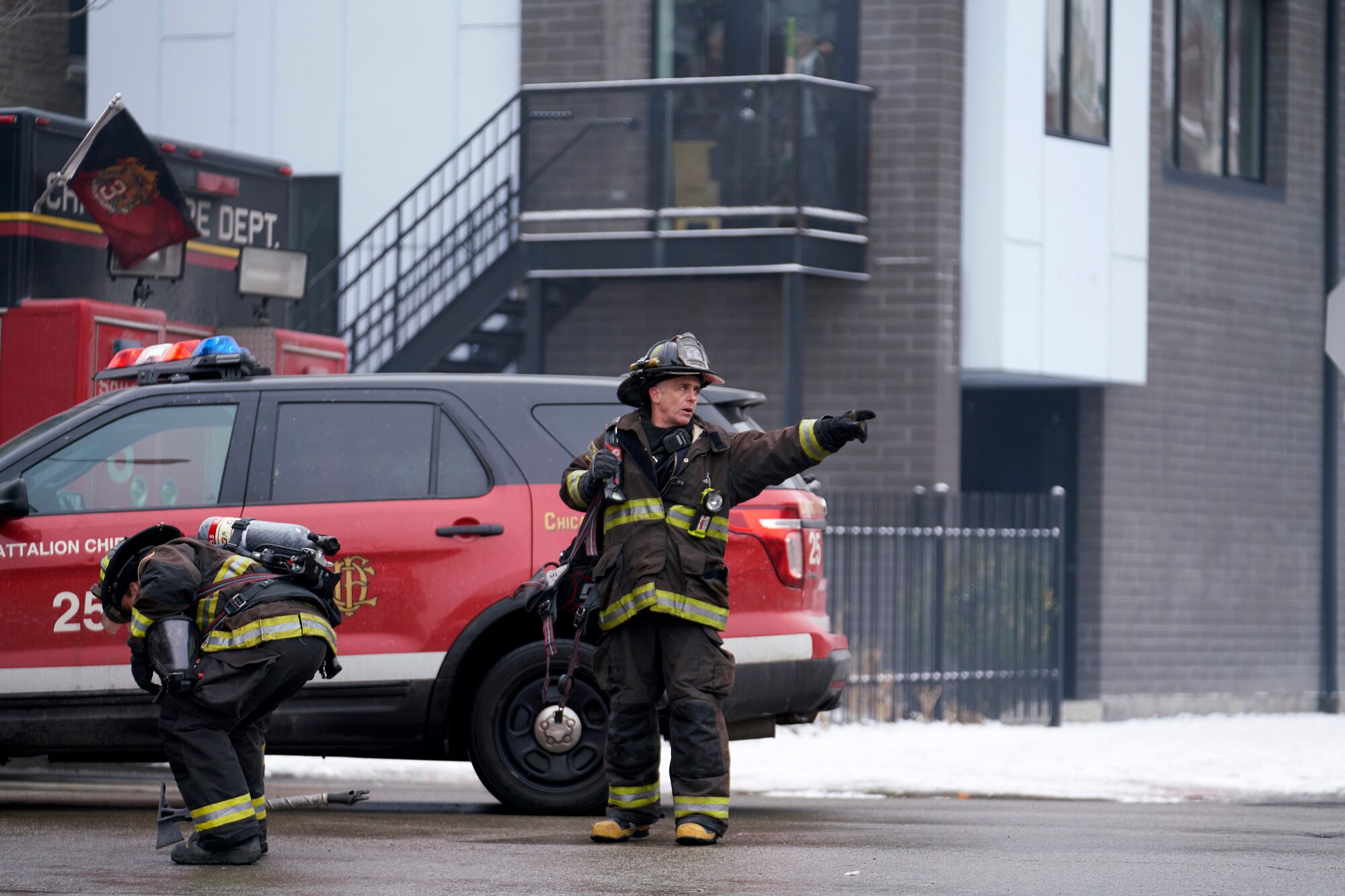 Chicago Fire: Move A Wall Photo: 3124074 - NBC.com