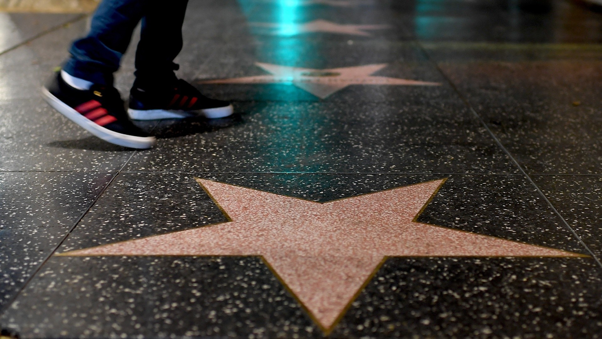 Watch Noticias Telemundo Clip: Jenni Rivera y Marc Anthony tendrán sus  estrellas en el Paseo de la Fama de Hollywood - NBC.com