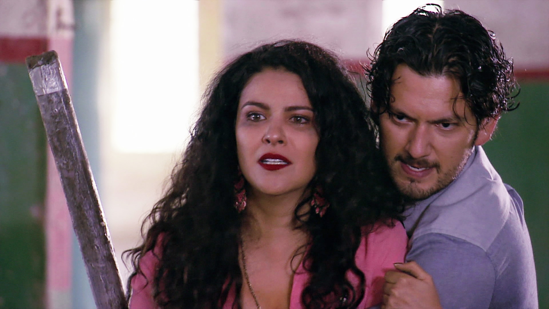 Watch Señora Acero Episode: Sara y Manuel se reconcilian - NBC.com