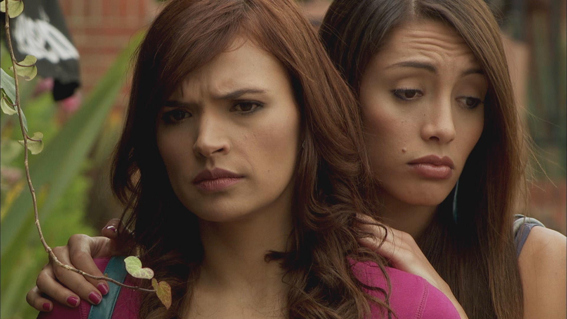 Watch La Diosa Coronada Episode: La nueva vida de Raquel - NBC.com