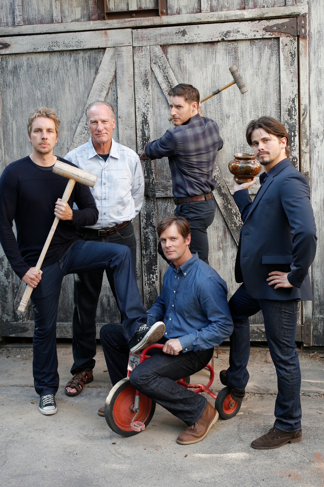 null: Behind the Scenes: Family Portrait Photo: 175421 - NBC.com