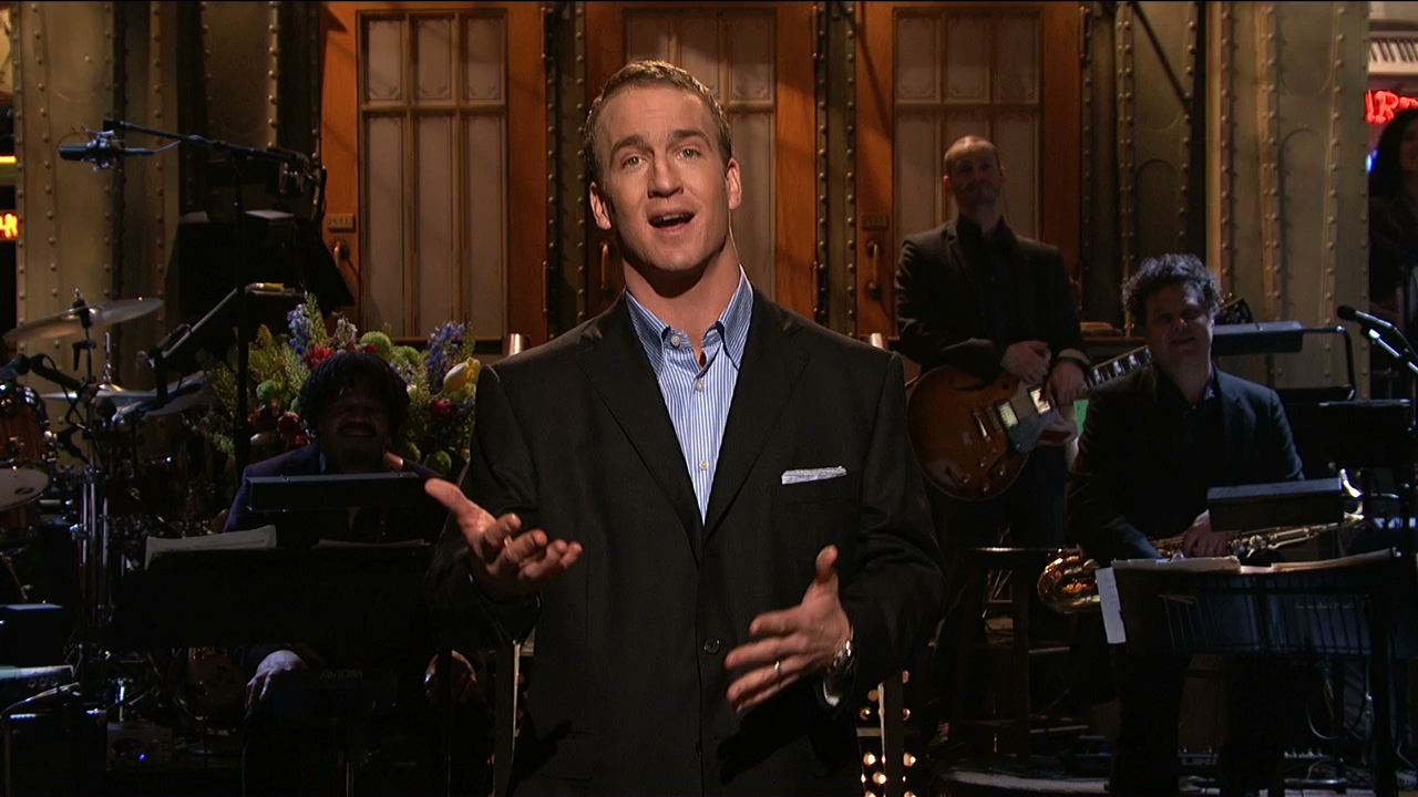 Watch Saturday Night Live Highlight Peyton Manning's Monologue