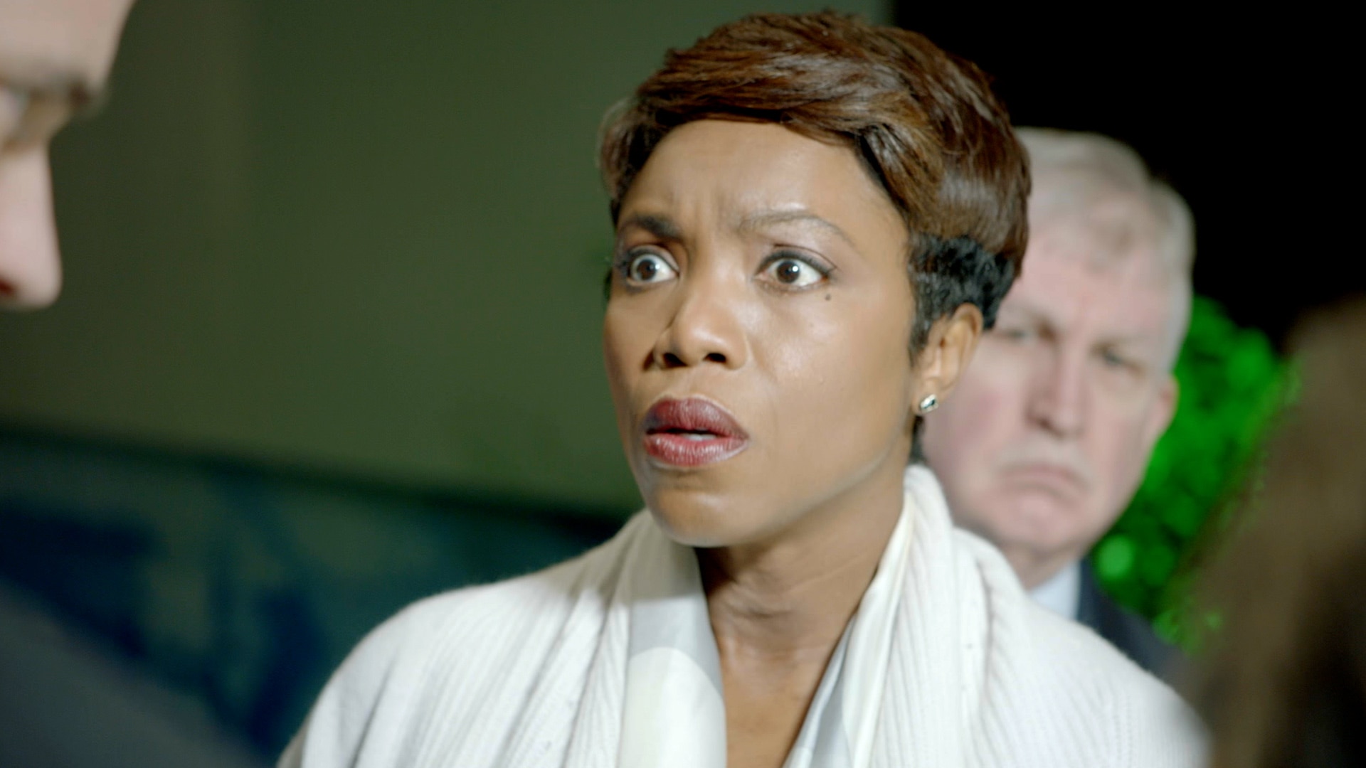 Watch Chicago Med Sneak Peek: Incompetence Makes My Blood Boil - Season ...