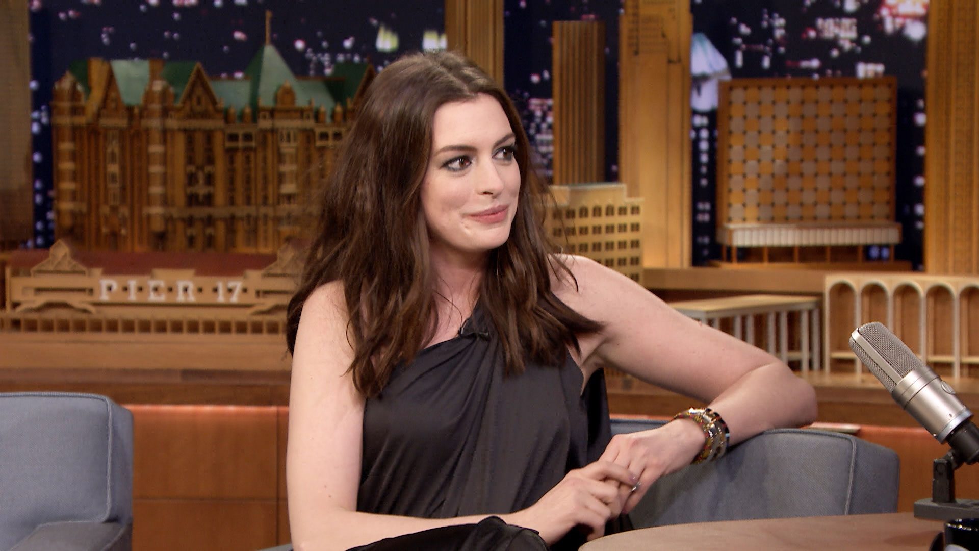 Watch The Tonight Show Starring Jimmy Fallon Episode: April 17 - Anne ...