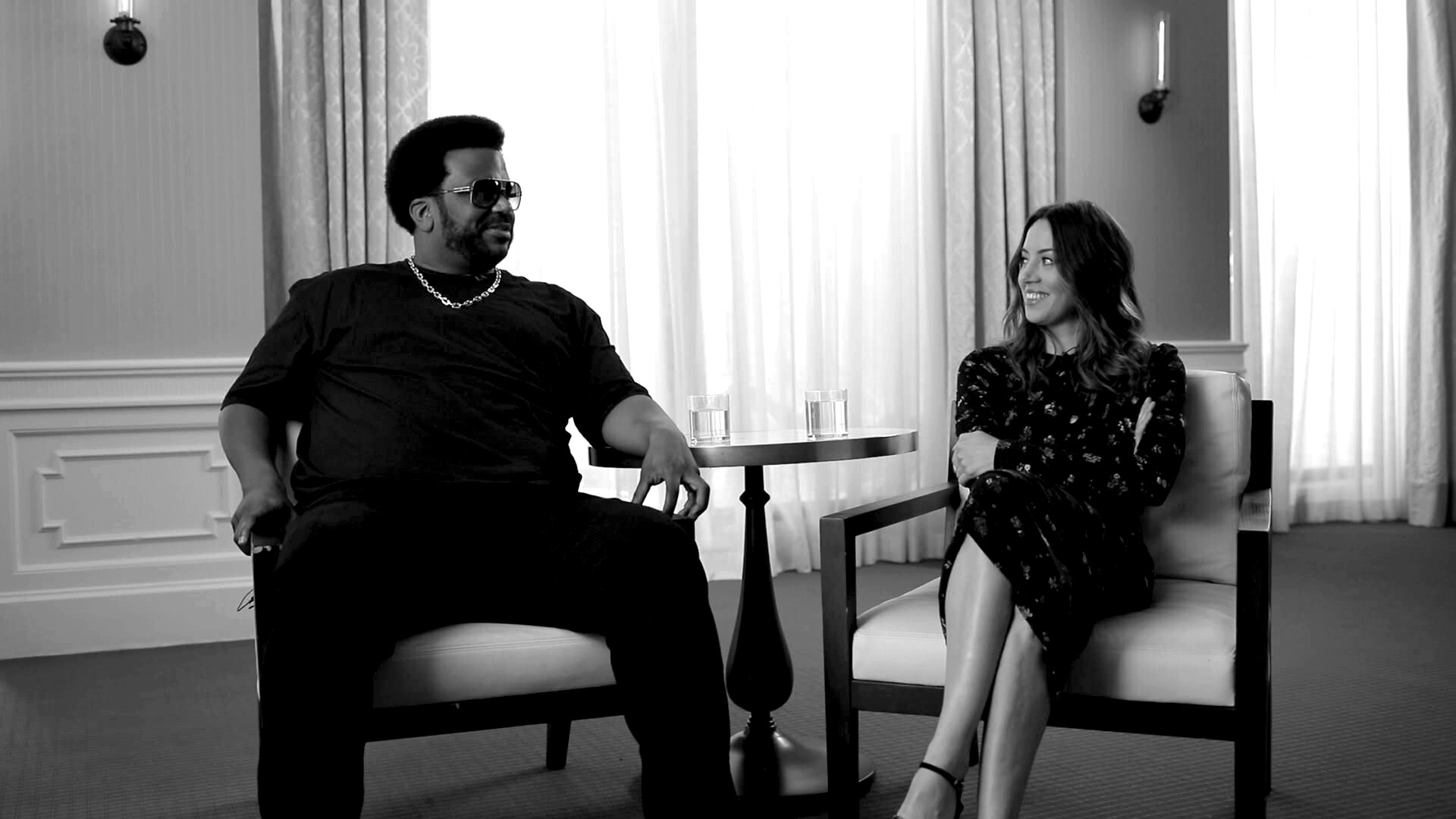 Watch Last Call With Carson Daly Interview Craig Robinson And Aubrey Plaza