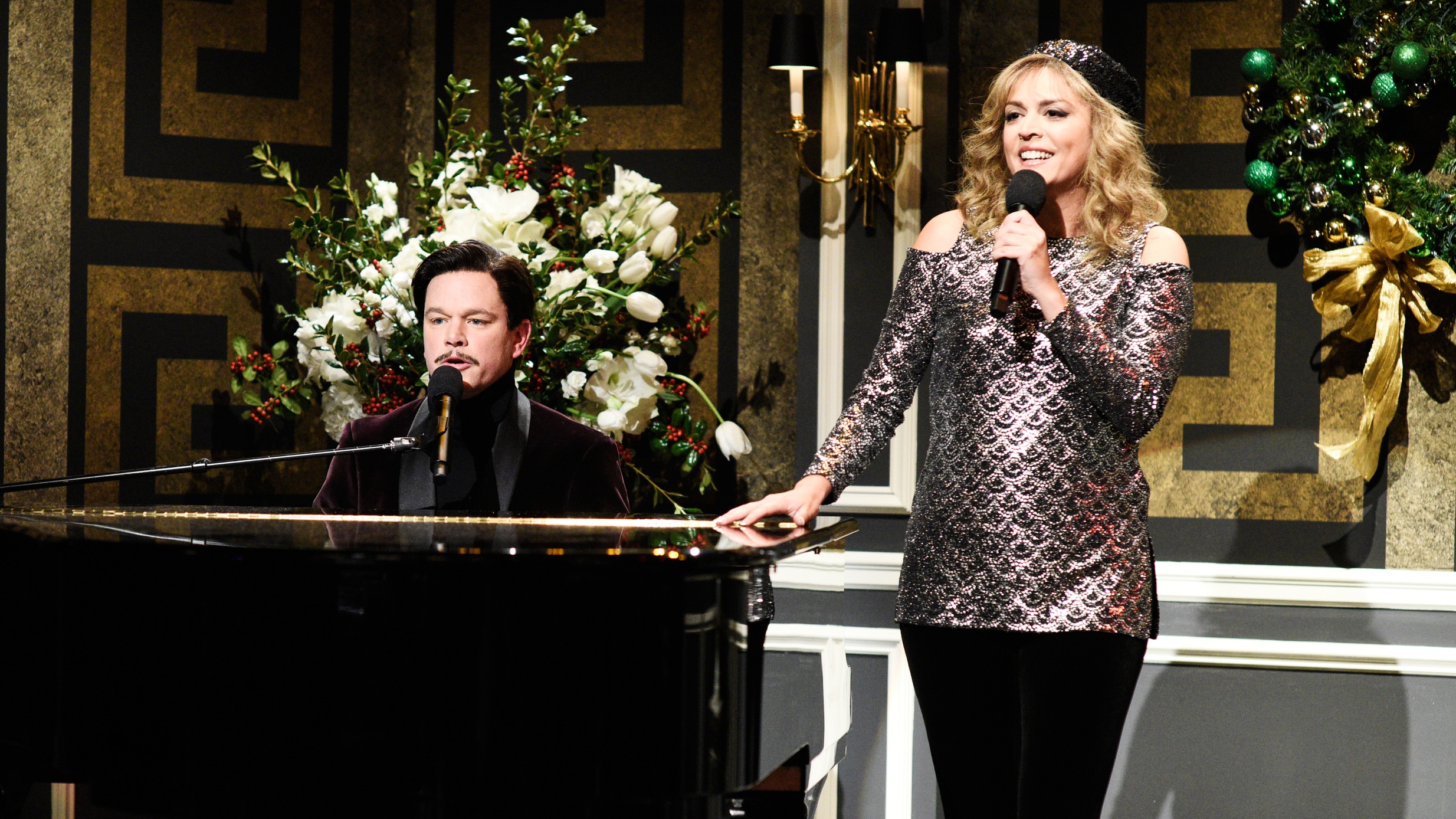 Watch Saturday Night Live Highlight Jingle Bells