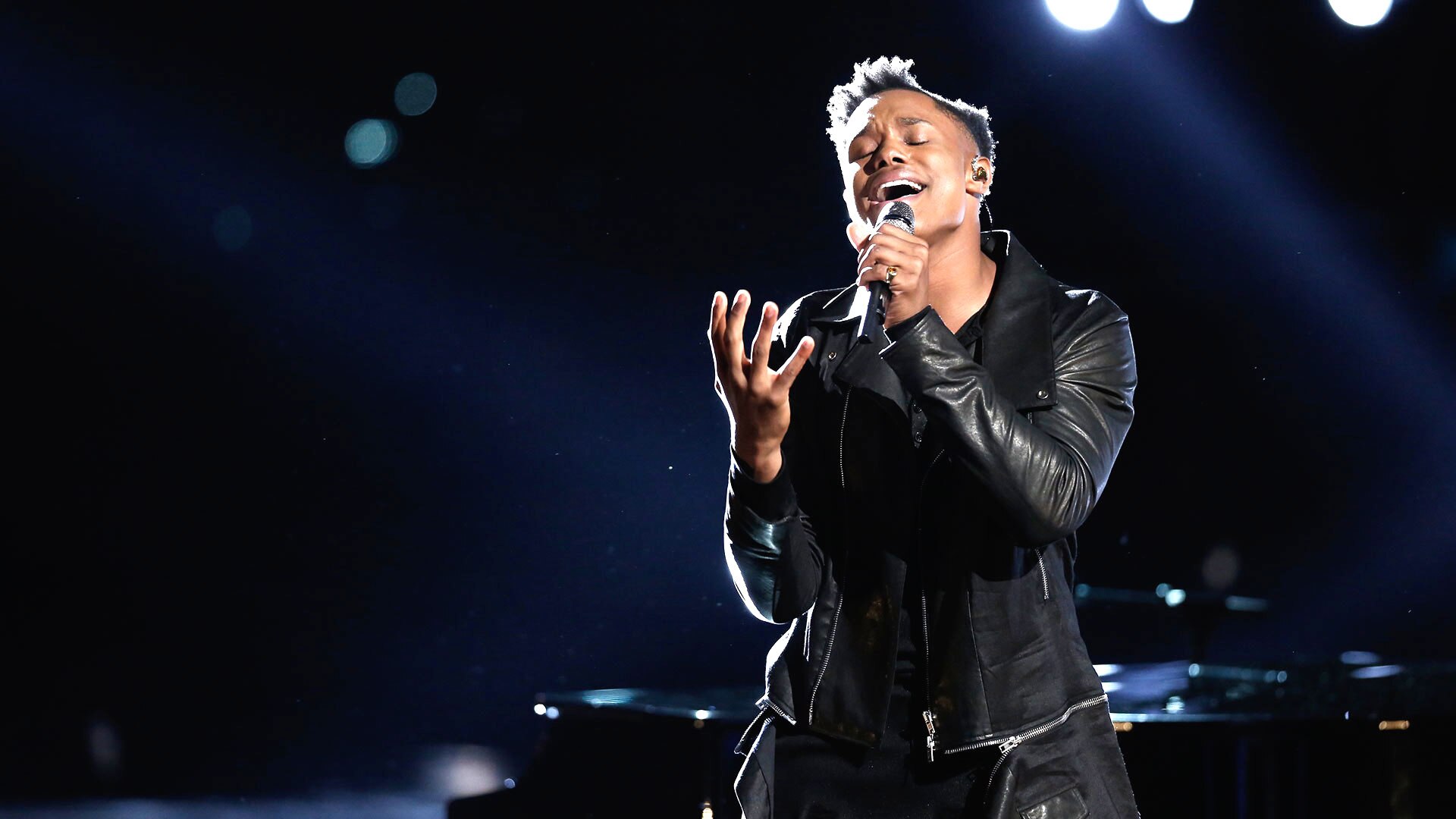 Watch The Voice Highlight Avery Wilson "If I Have To"