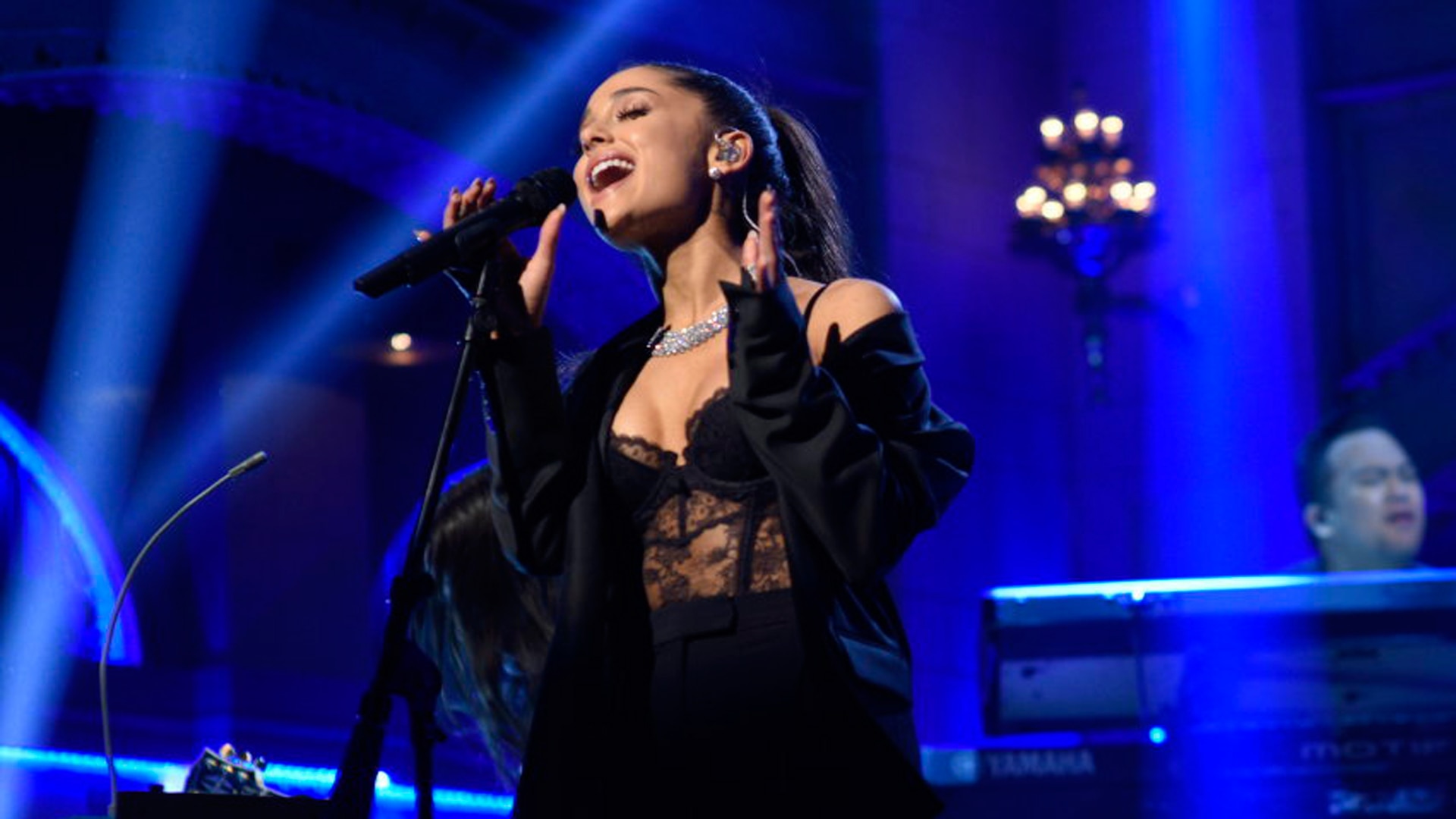 Watch Saturday Night Live Highlight: Ariana Grande: Dangerous Woman ...