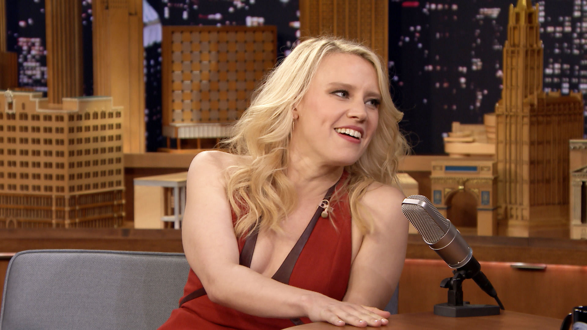 Watch The Tonight Show Starring Jimmy Fallon Interview: Kate McKinnon Learn...