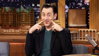 Alan Cumming Talked Helen Mirren into Loving Crocs