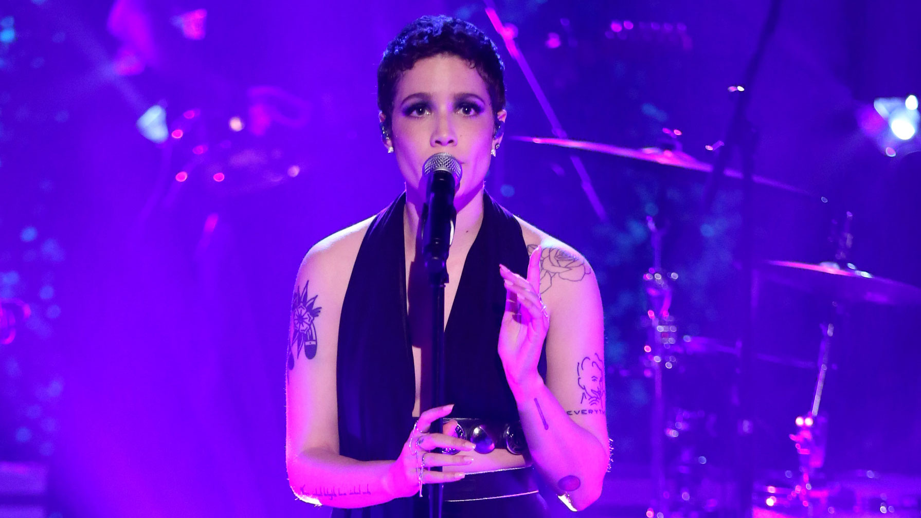 Watch The Tonight Show Starring Jimmy Fallon Highlight: Halsey: Colors