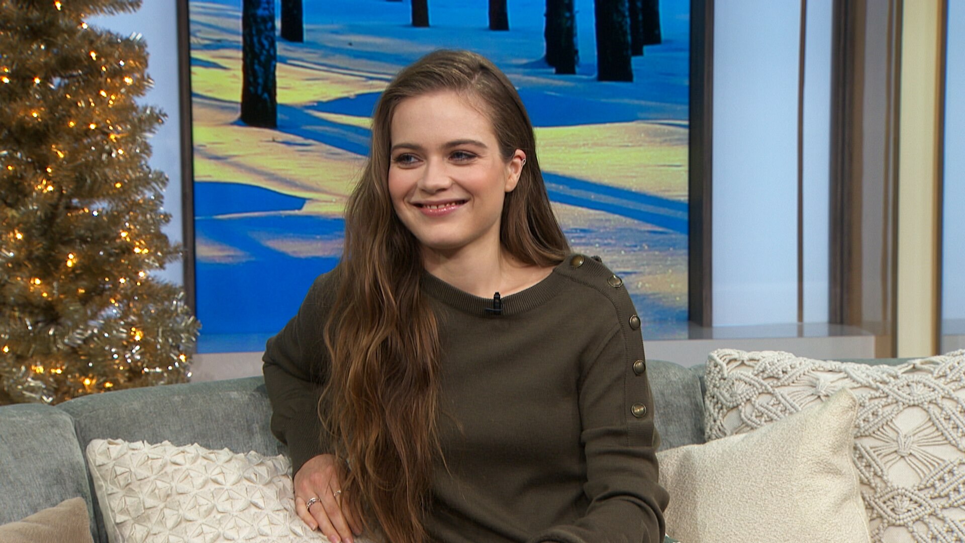 Mortal Engines Hera Hilmar Couldn T Say No To Her Crazy Cool Epic Action Film