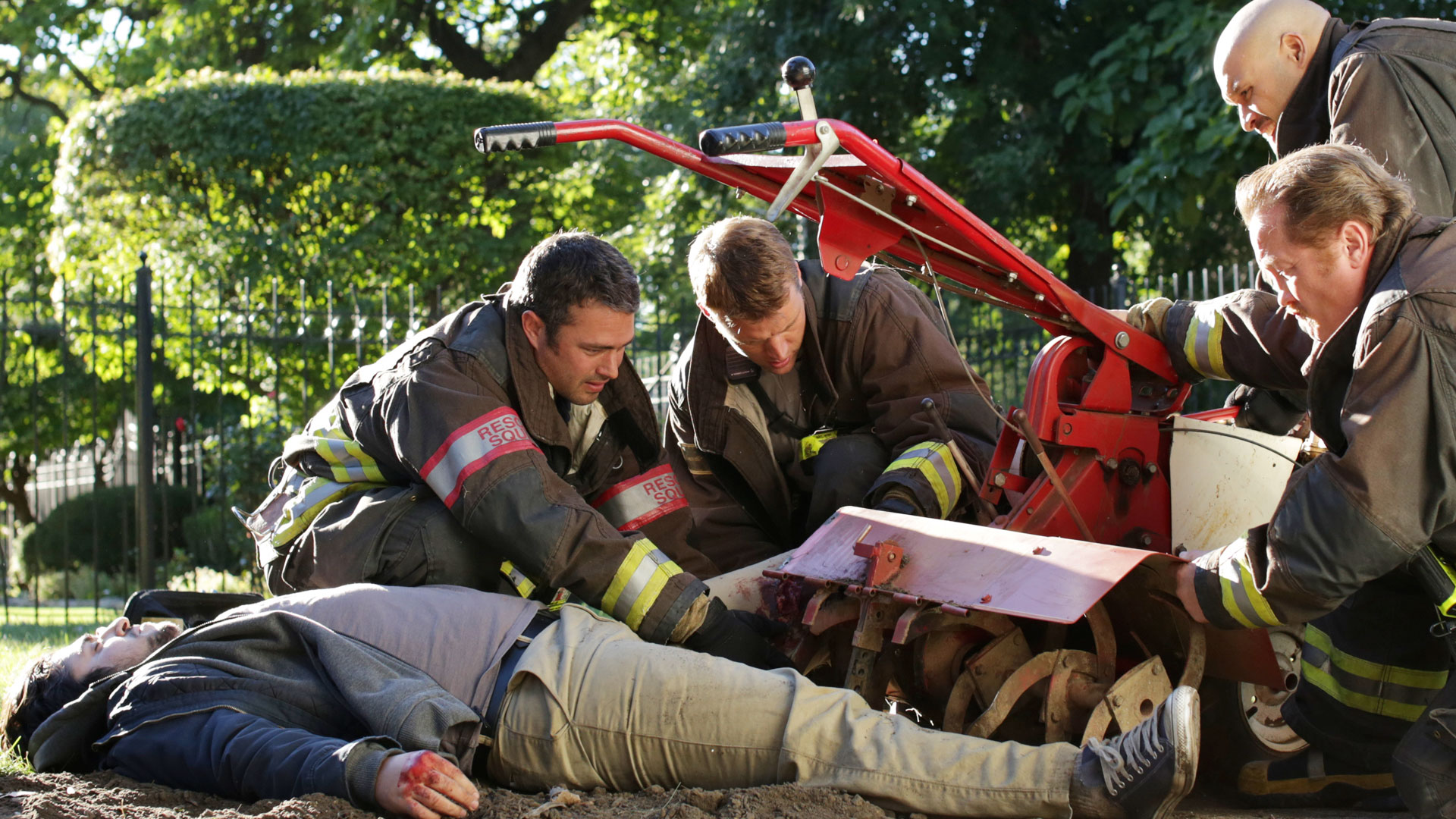 Watch A Power Move (Season 2, Episode 5) of Chicago Fire or get episode det...