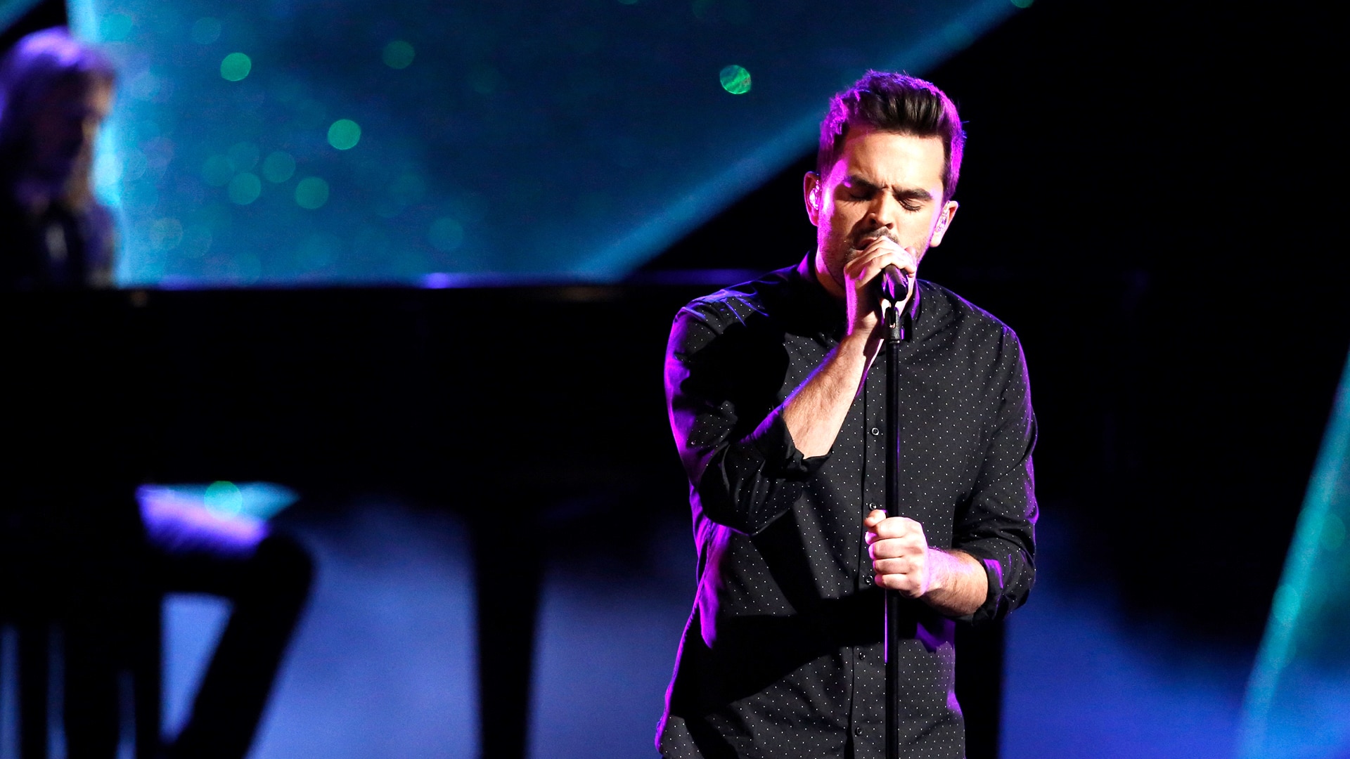 Watch The Voice Highlight Brendan Fletcher "True Colors"