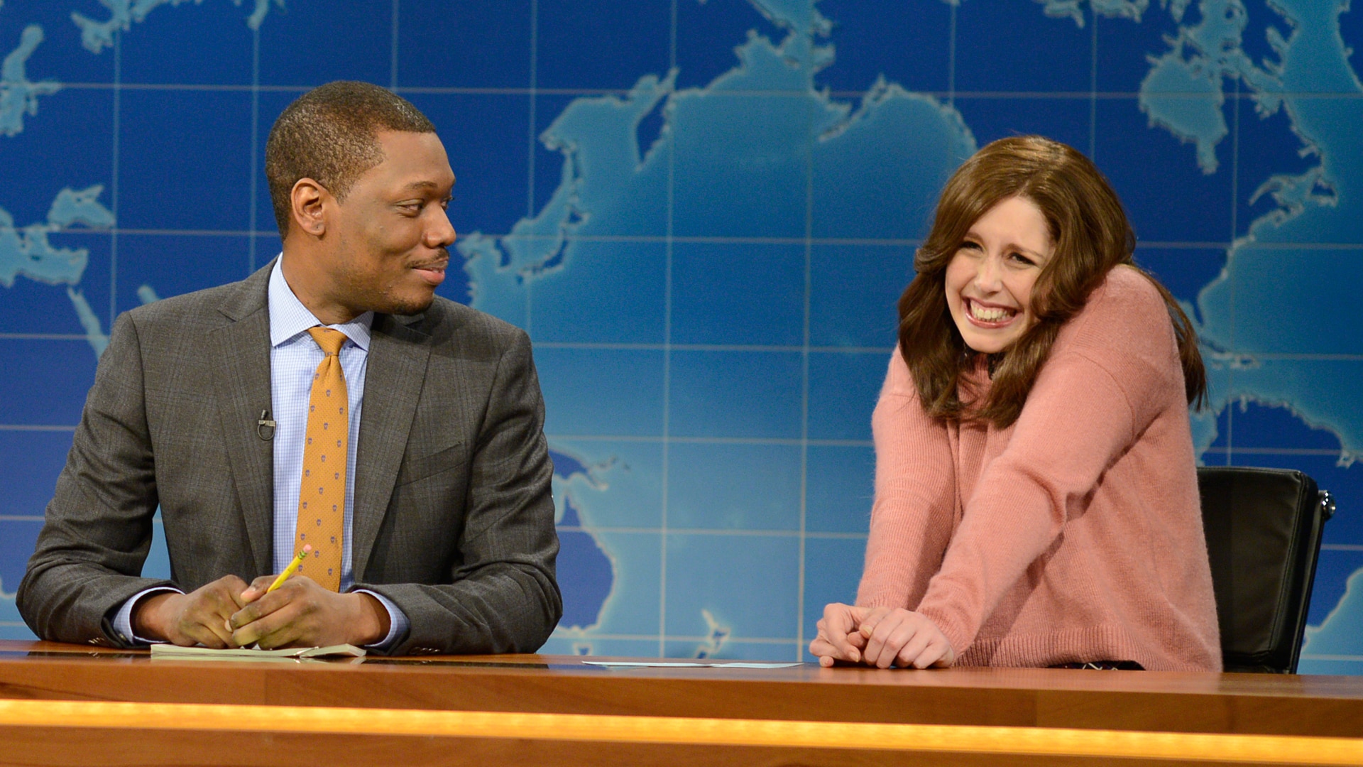 Watch Saturday Night Live Highlight: Weekend Update: Romantic Comedy Expert - NBC.com1920 x 1080