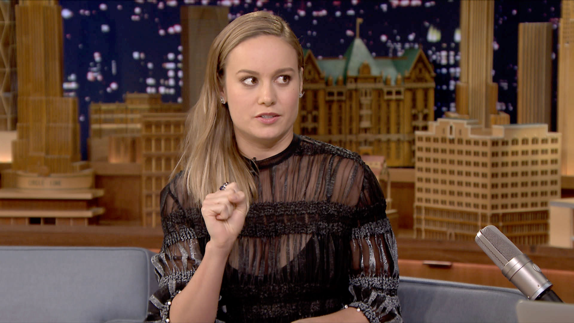 Brie Larson Star Wars ~ Brie Larson Tonight Nbc Jumped College Window