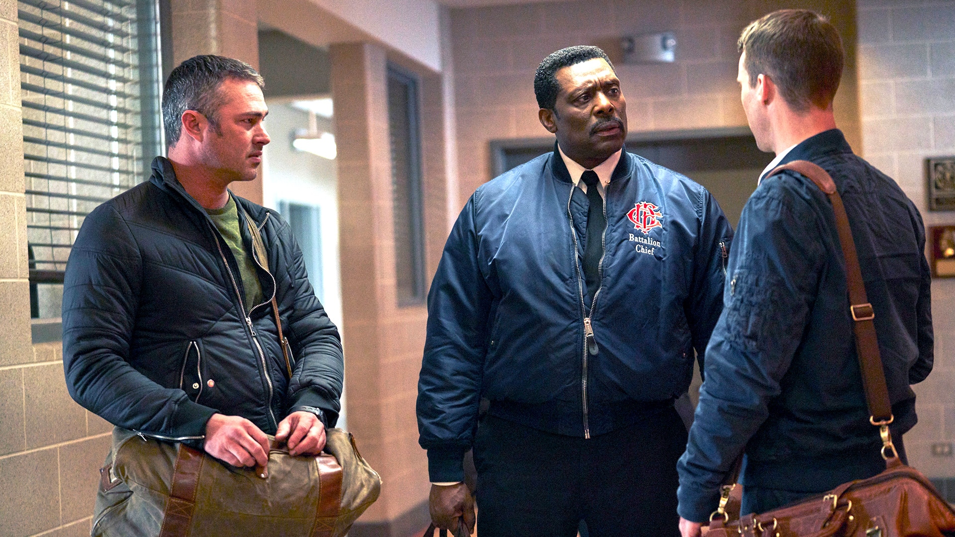 Watch Chicago Fire Sneak Peek: Casey Suggests a Crazy ...