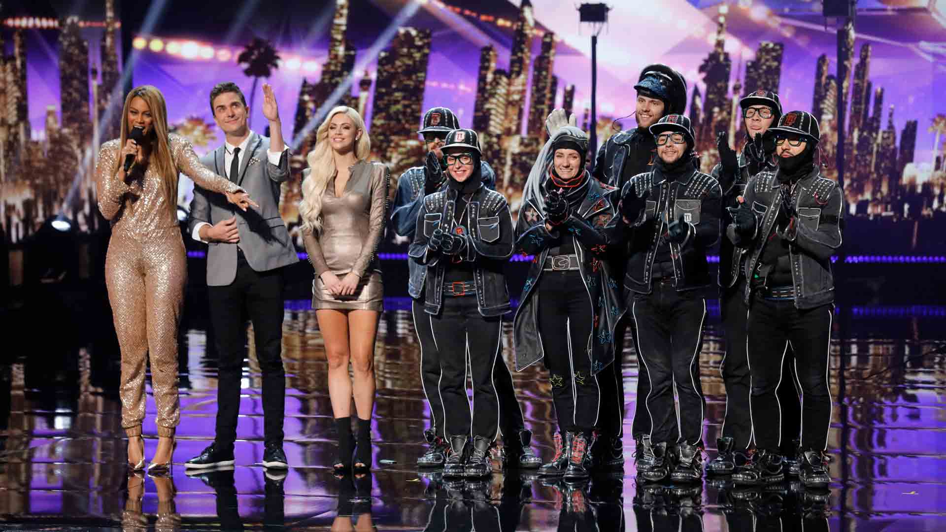 Watch America's Got Talent Highlight The Illusionist & Light Balance