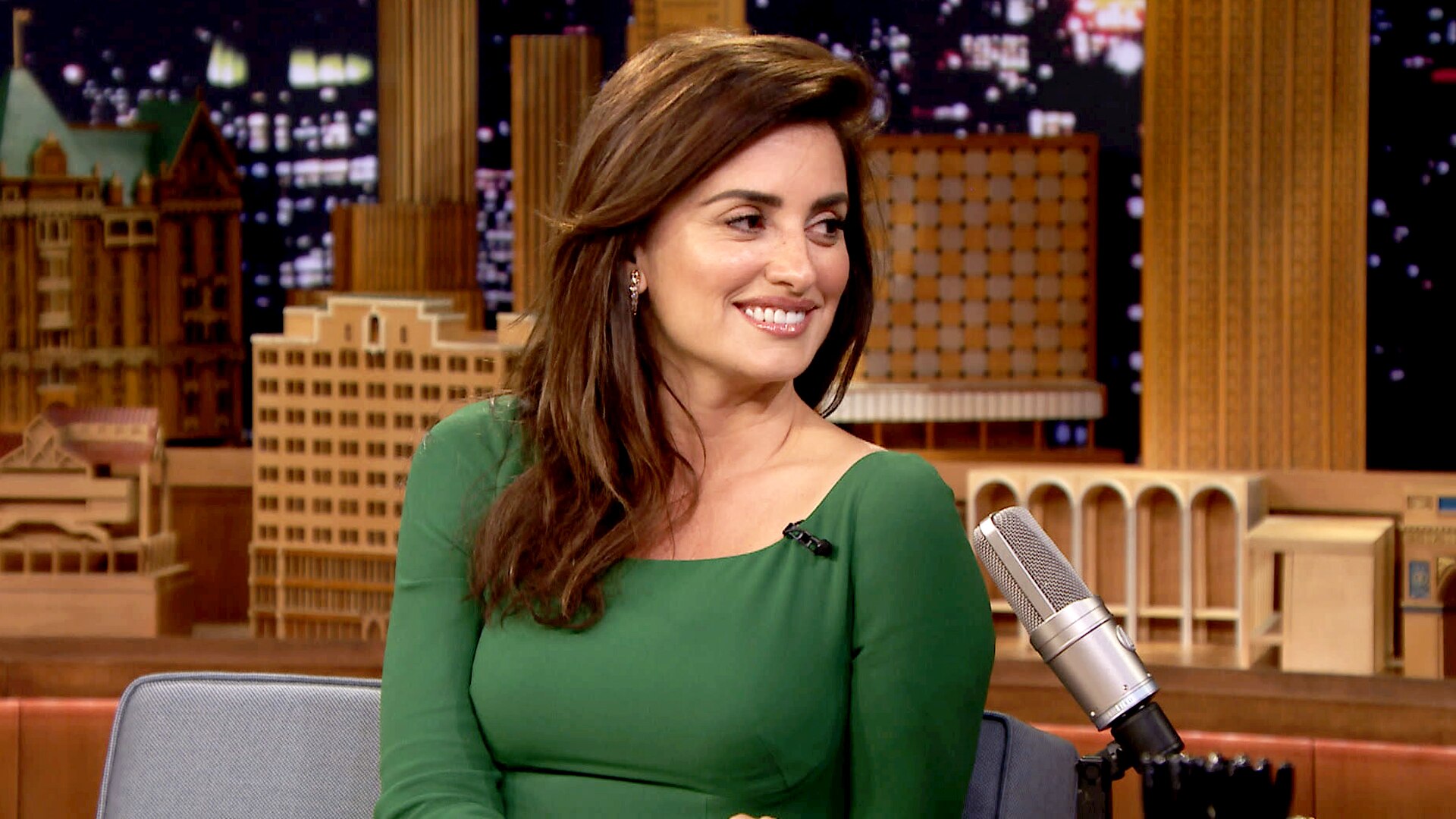 Watch The Tonight Show Starring Jimmy Fallon Episode May 26 Penélope Cruz Jeff Daniels 1075