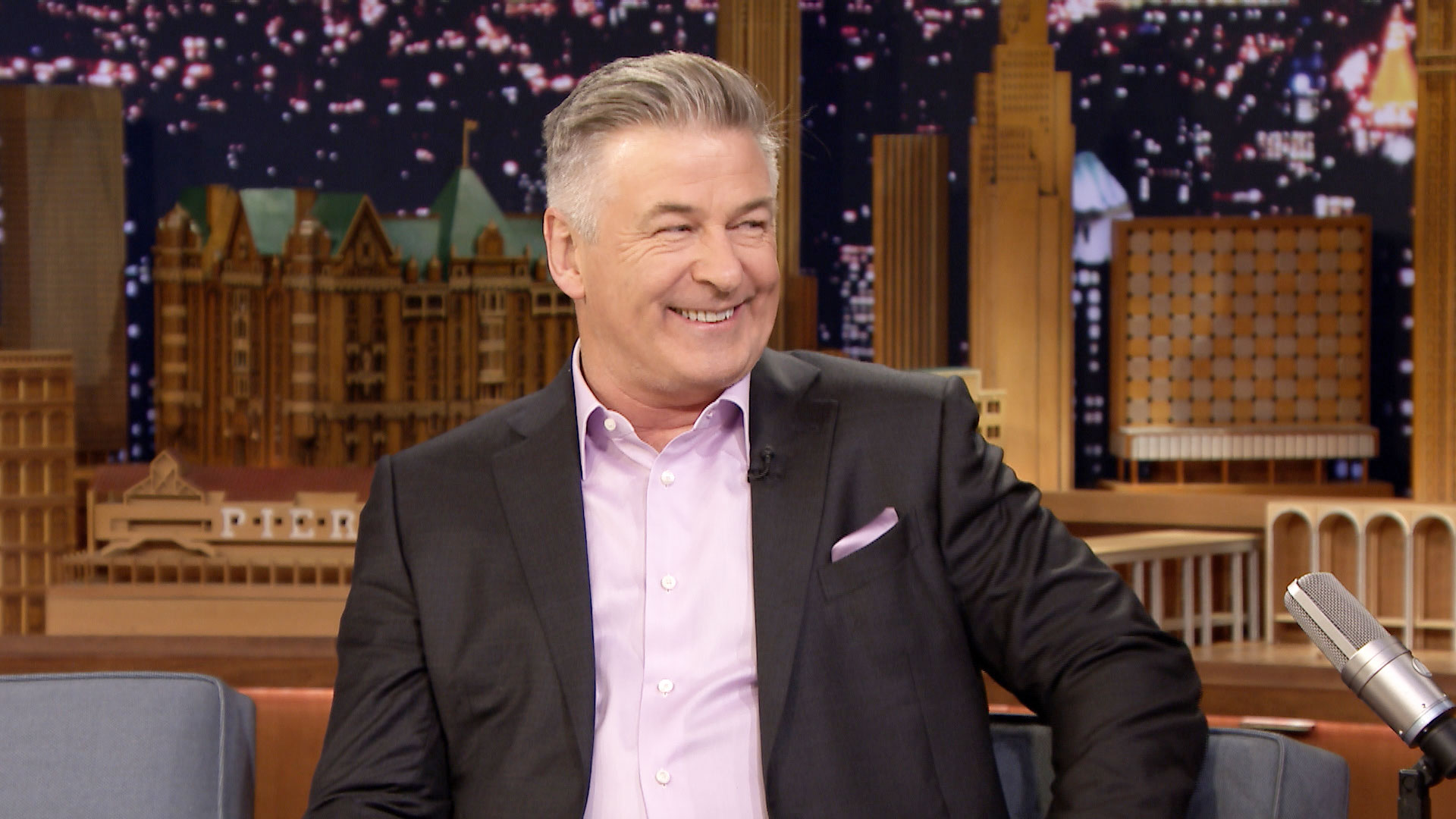 Watch The Tonight Show Starring Jimmy Fallon Interview Alec Baldwin's