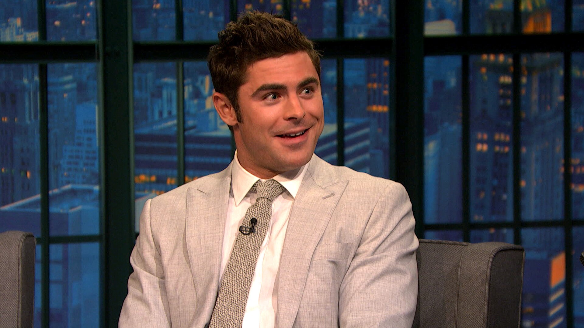 Watch Late Night with Seth Meyers Episode: Zac Efron, Joe Piscopo ...