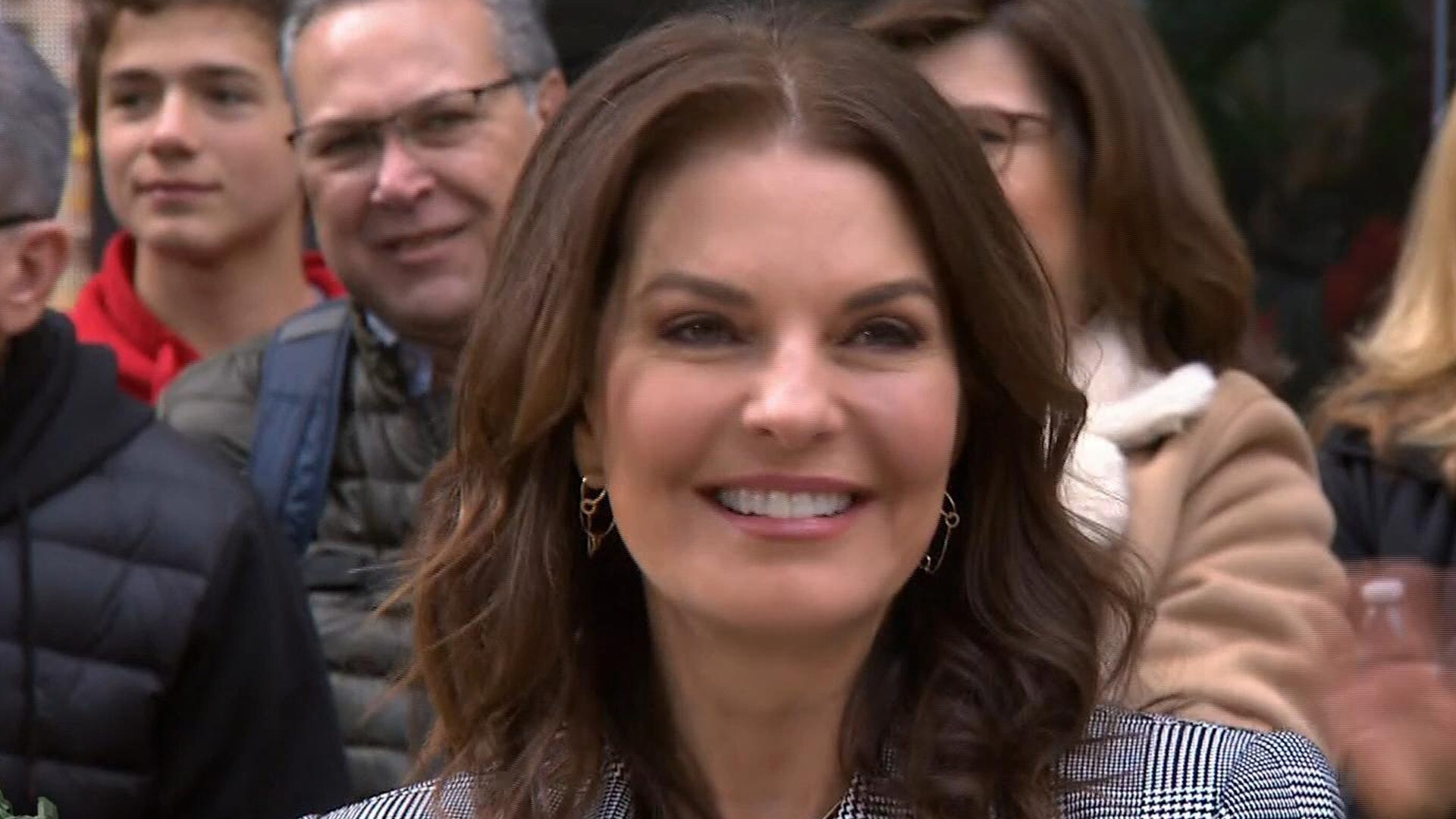 Watch Access Hollywood Highlight Sela Ward Reveals The