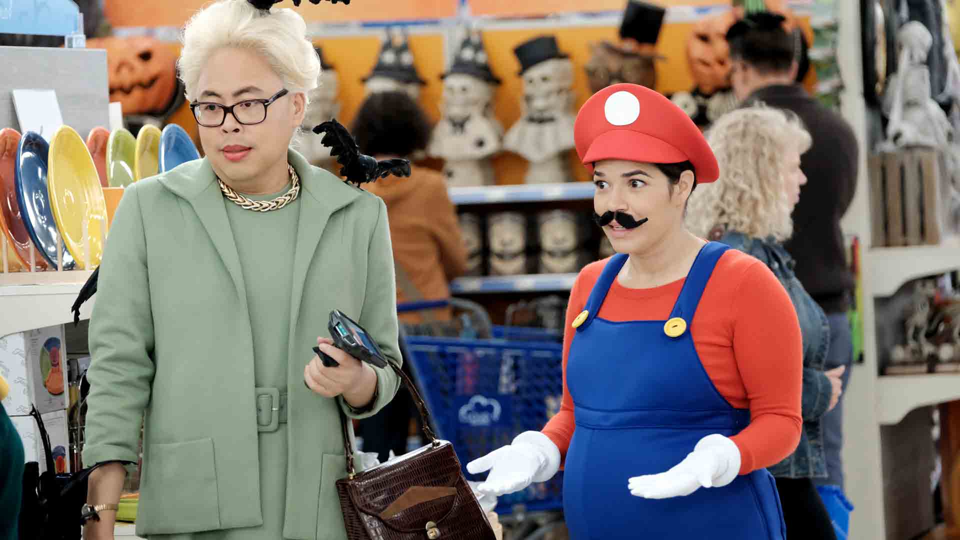 Watch Superstore Episode Costume Competition