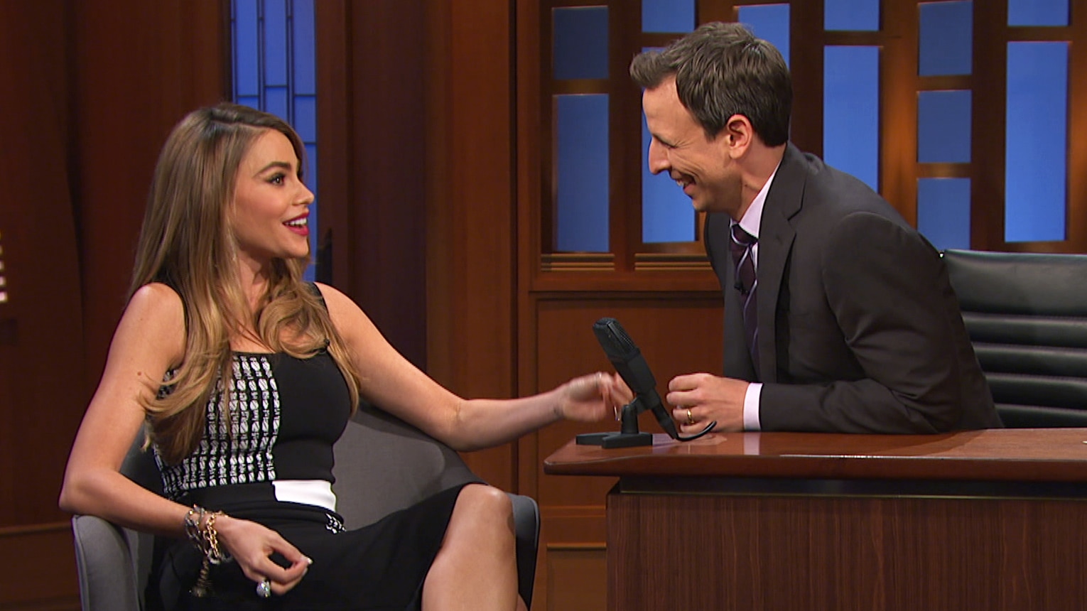 Watch Late Night with Seth Meyers Interview: Sofia Vergara Interview ...