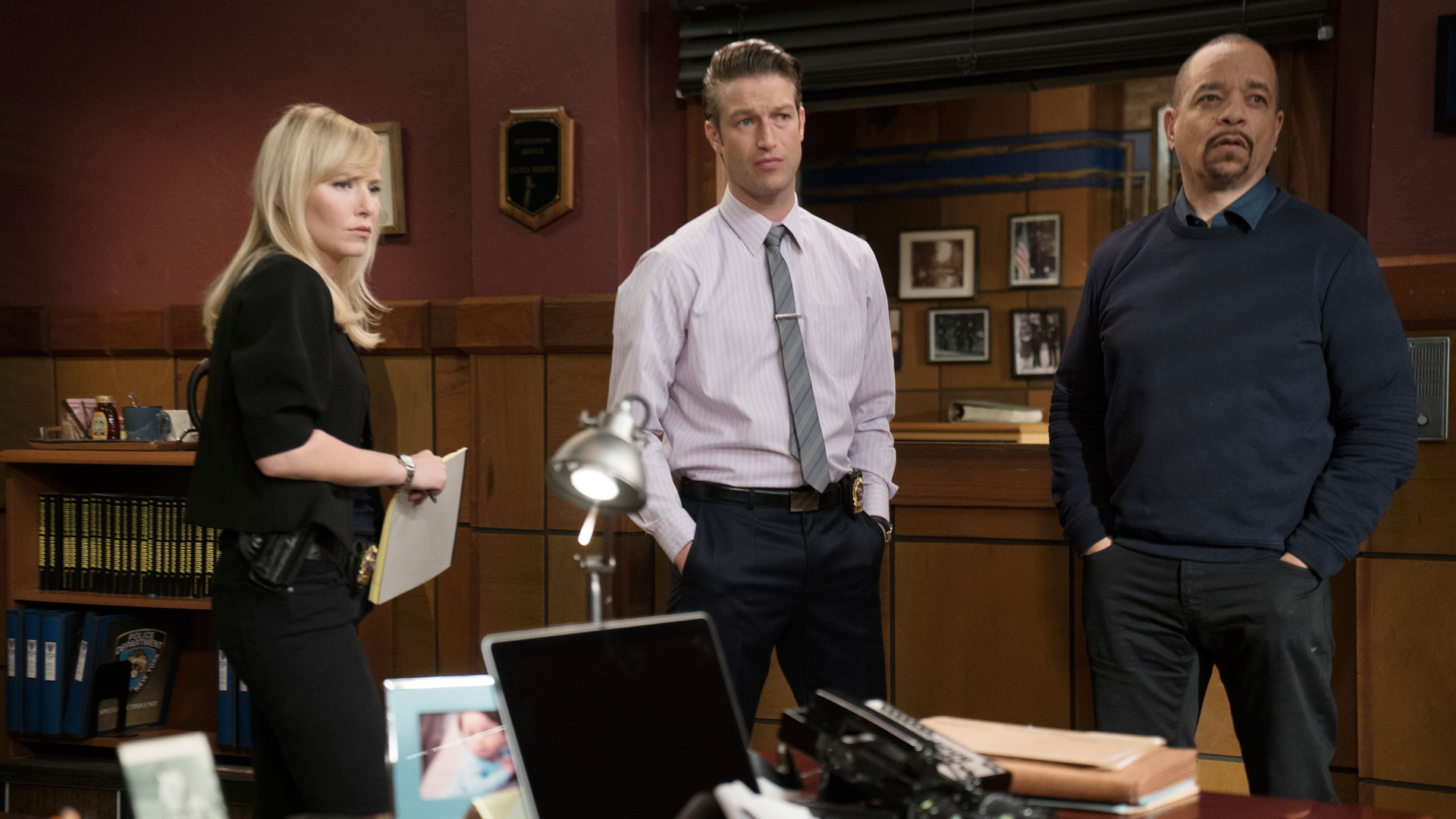 Watch Law & Order Special Victims Unit Episode Pattern Seventeen