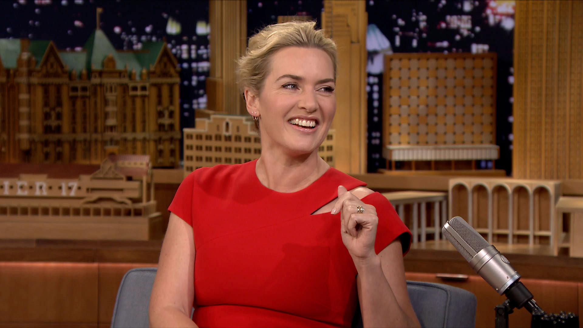 Watch The Tonight Show Starring Jimmy Fallon Interview: Kate Winslet ...