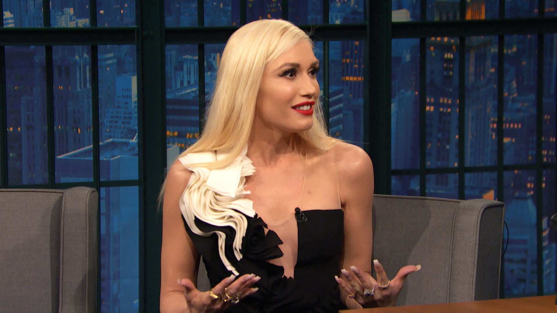 Watch Late Night With Seth Meyers Interview Gwen Stefani Is The Worst Speller NBC Com