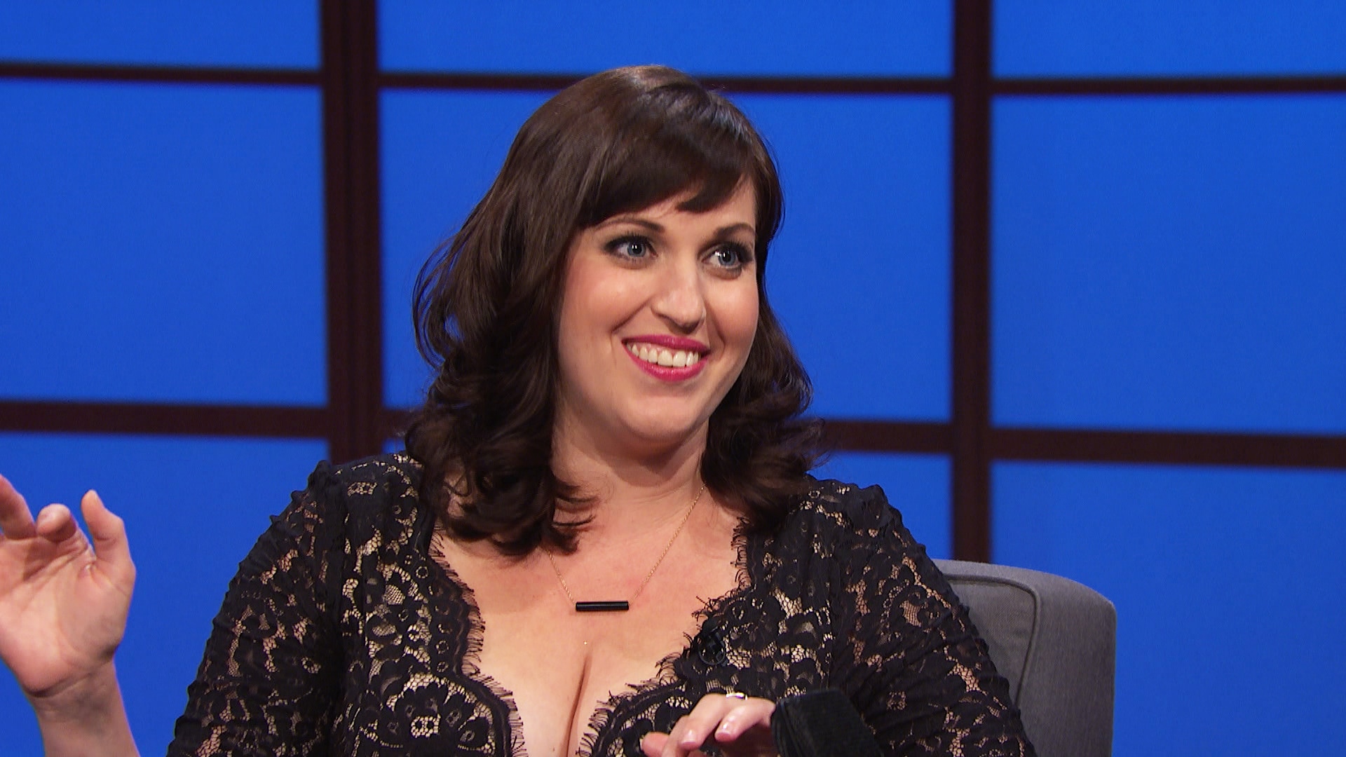 Allison Pierce - Watch Late Night with Seth Meyers Interview: Allison Tolman Interview, Pt.  2 - NBC.com