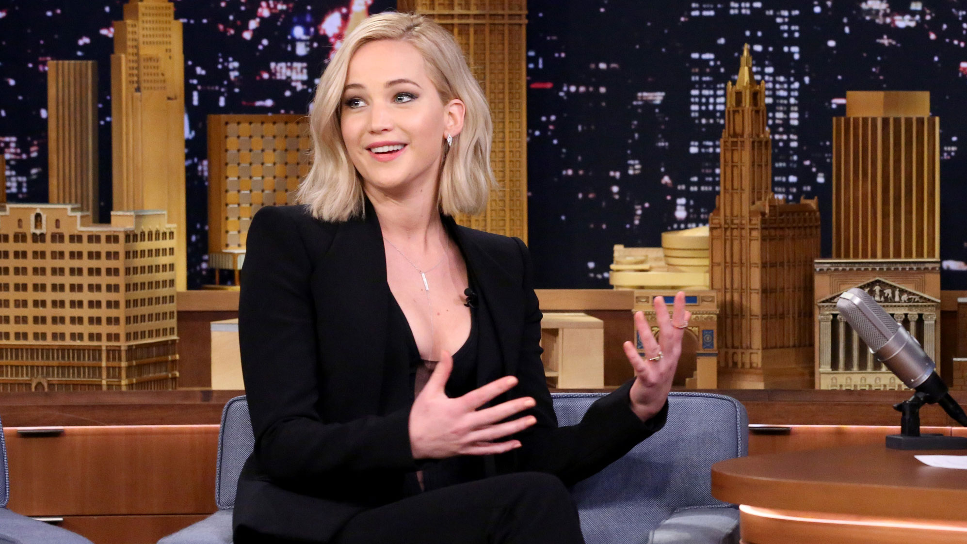 Watch The Tonight Show Starring Jimmy Fallon Interview: Jennifer Lawrence Shares Her ...1994 x 1122