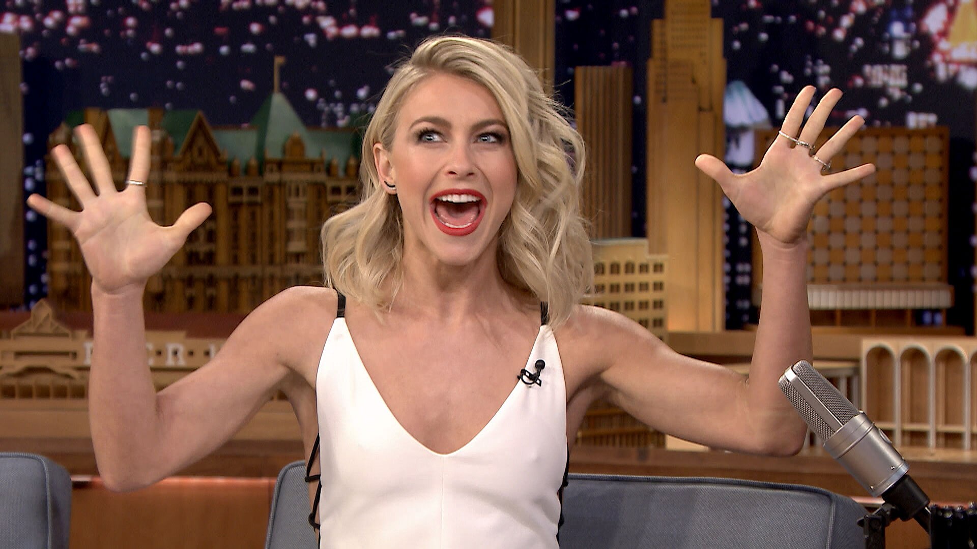 Frankie.julianne hough