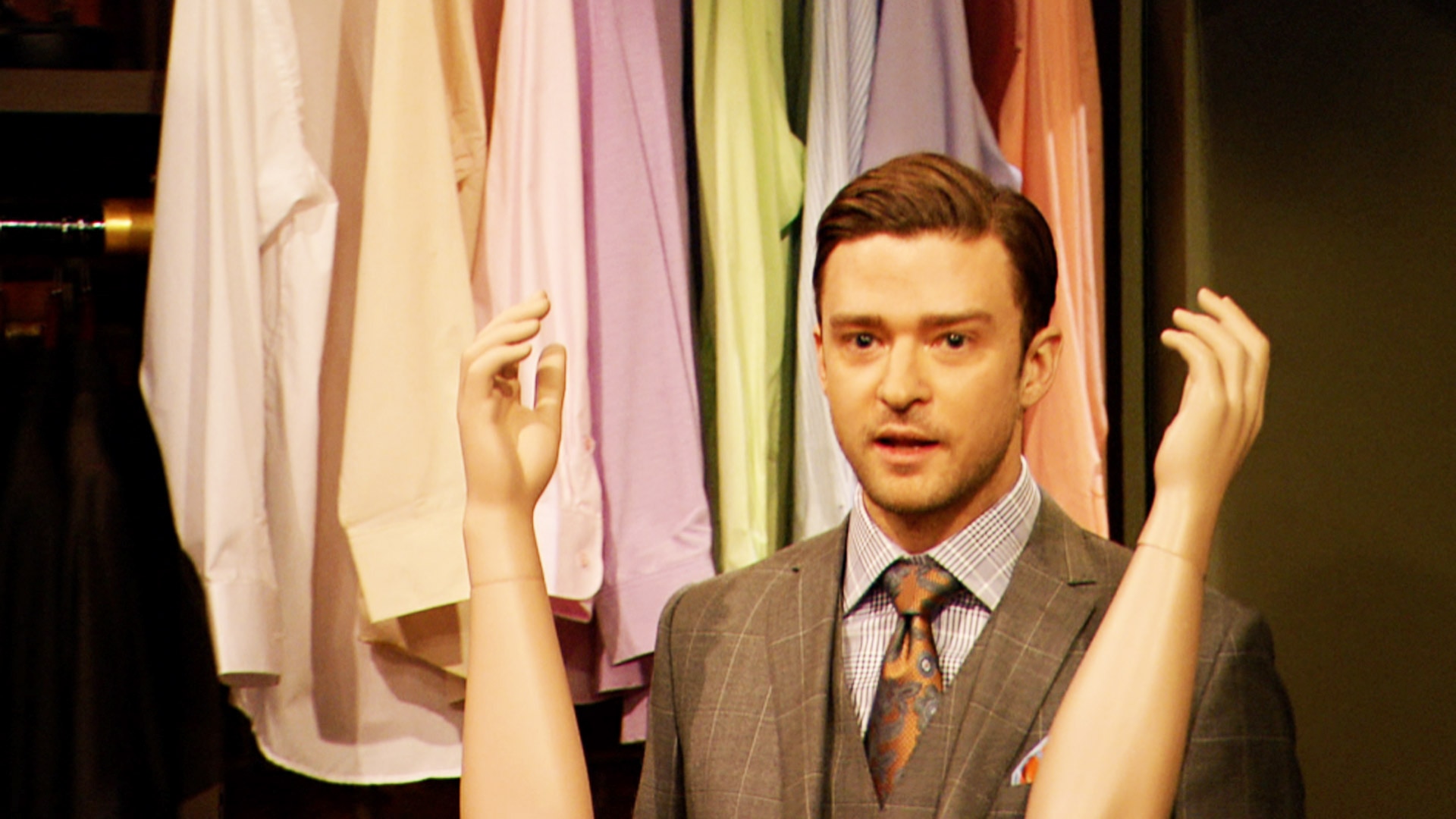 Watch Tonight Show: Jimmy Fallon Highlight: Real People, Fake Arms with