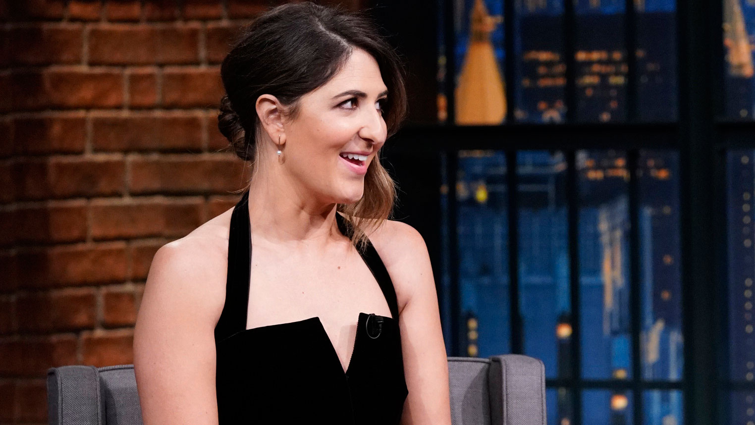 Watch Late Night with Seth Meyers Interview: D'Arcy Carden Talks About Impersonating ...1524 x 858