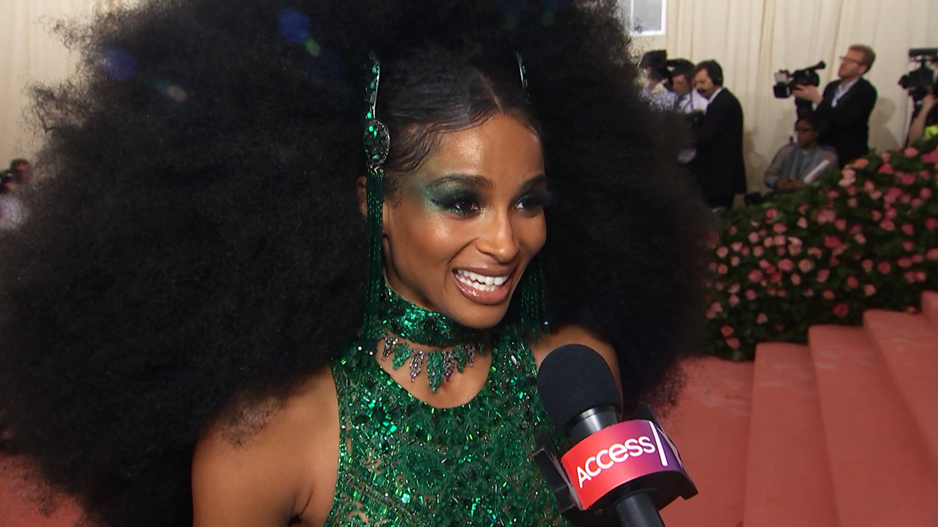 Watch Access Hollywood Interview: Ciara Dishes On Her Epic Met Gala Hair: 'I Think My ...1920 x 1080