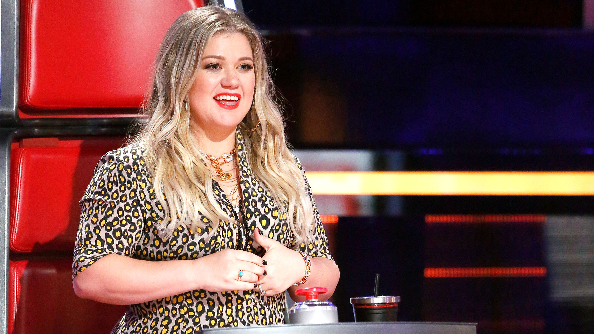 Watch The Voice Current Preview: Kelly Clarkson Comes to The Voice ...