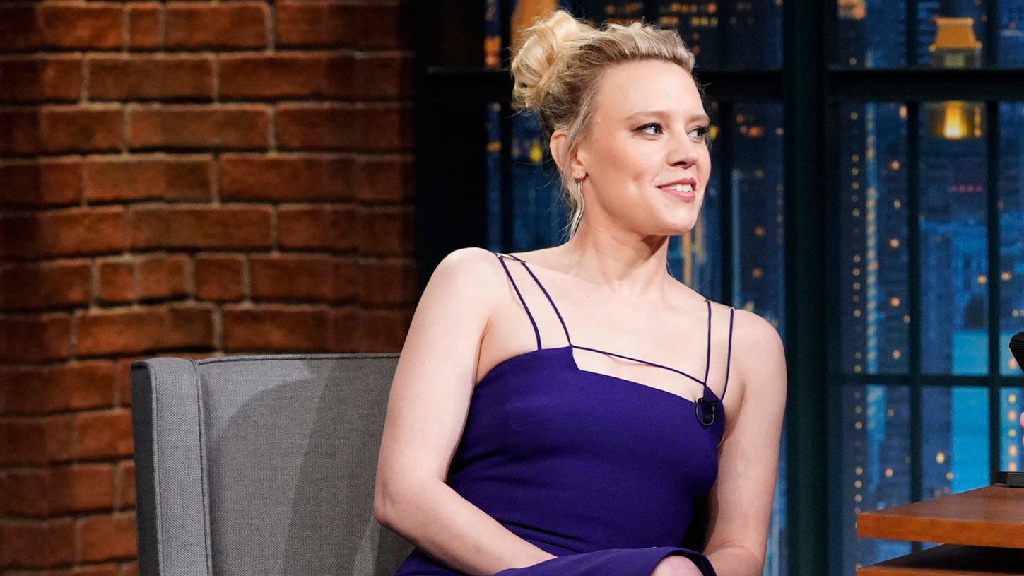 Watch Late Night with Seth Meyers Interview: Kate McKinnon Was Bitten