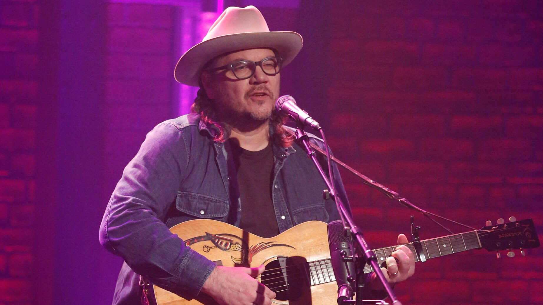 Watch Late Night With Seth Meyers Highlight Jeff Tweedy Im Always In Love 6299